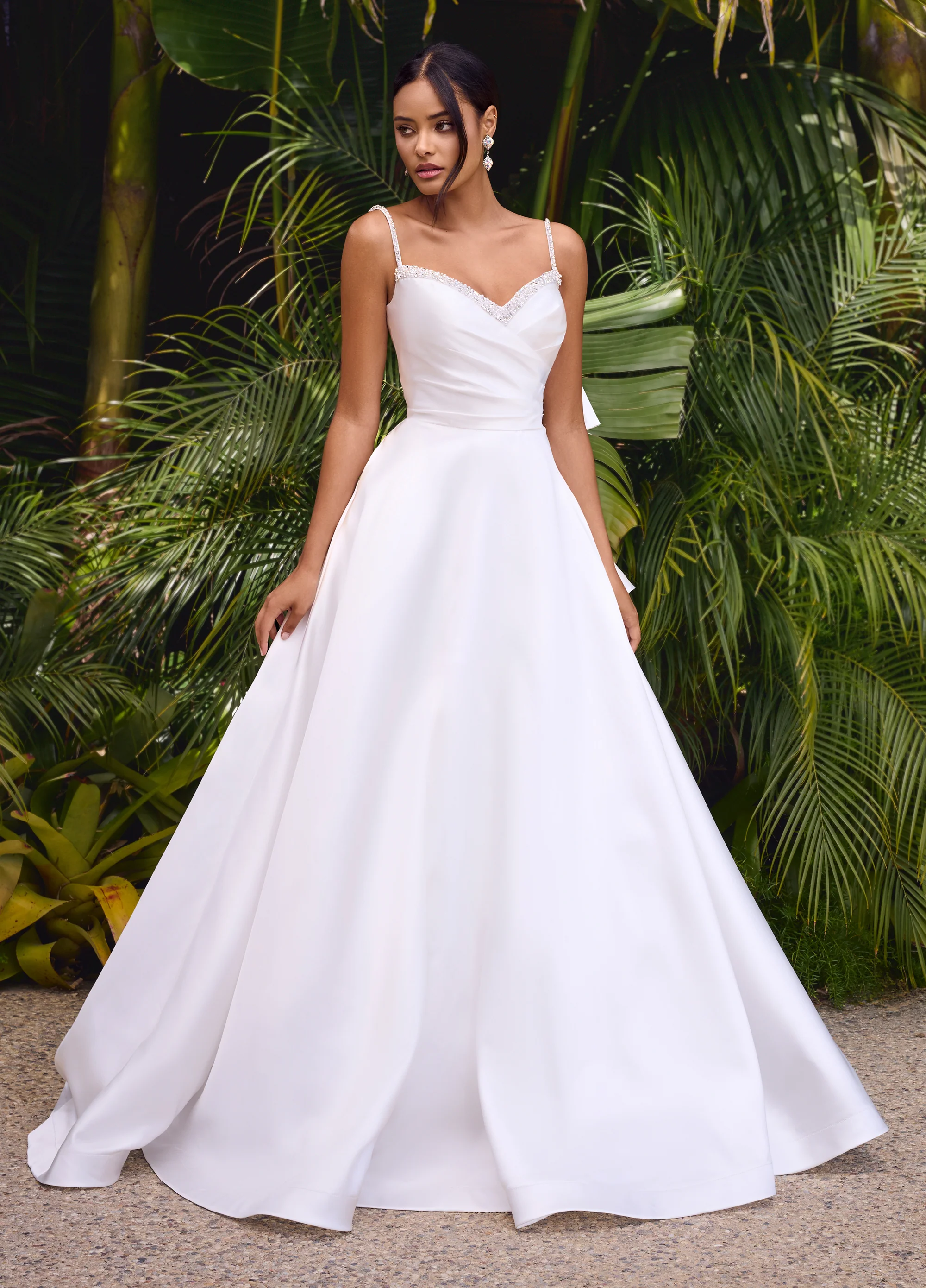 Ashley Lauren 11769 Satin Ballgown with Bow Formal Dress Sweetheart Neckline Ruched Bodice Full Skirt with Train - Image 3
