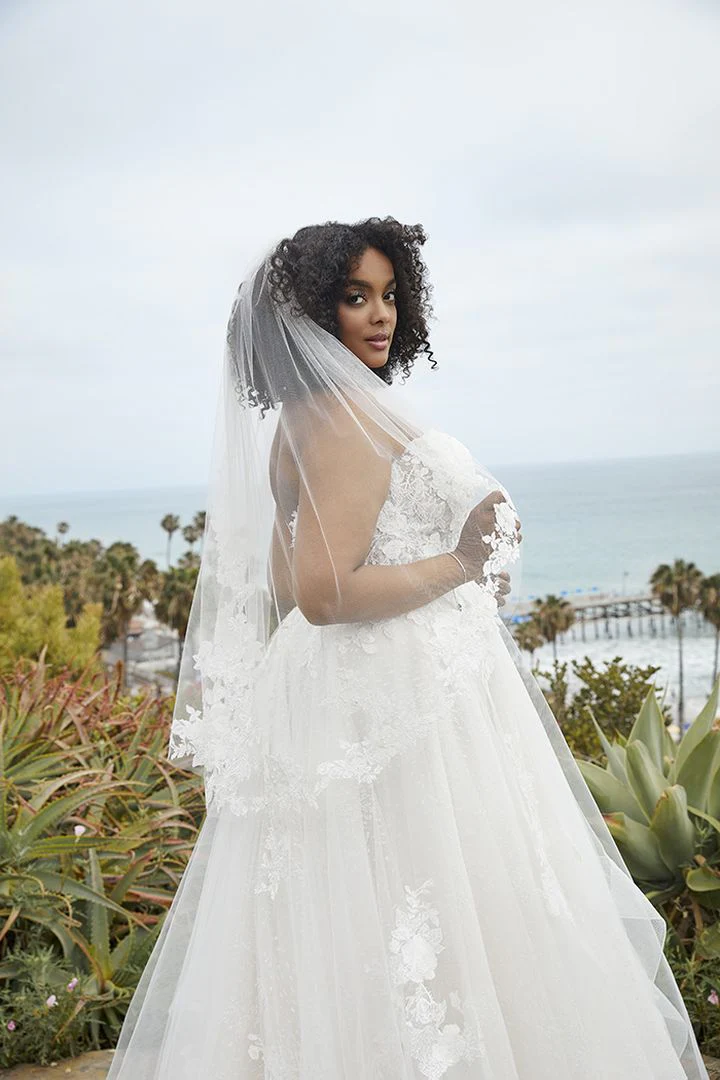Beloved Bridal B372 Size 4 Astley Wedding Dress by Casablanca Bridal Lace Off the Shoulder Ballgown - Image 9