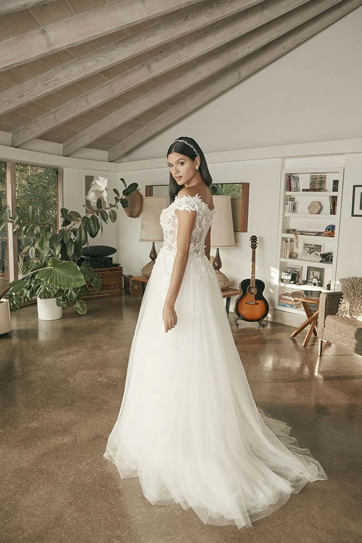 Beloved by Casablanca Bridal BL387 size 4 Remi Wedding Dress Off the Shoulder Lace Tulle Skirt - Image 5