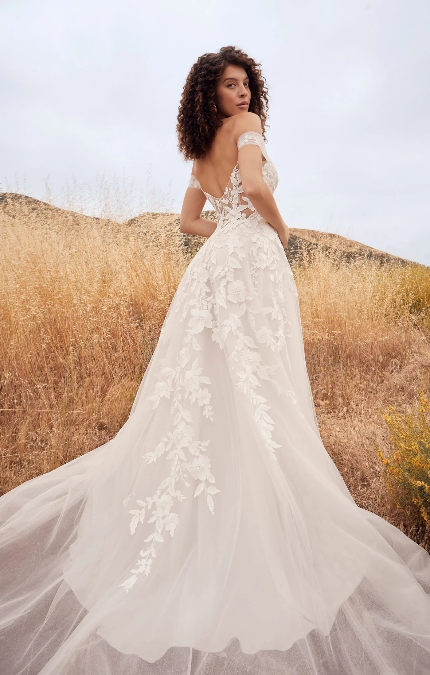 Casablanca Beloved BL433 Penny A-Line Floral Lace Deep V-Neck Off The Shoulder Tulle Train Wedding Gown - Image 2