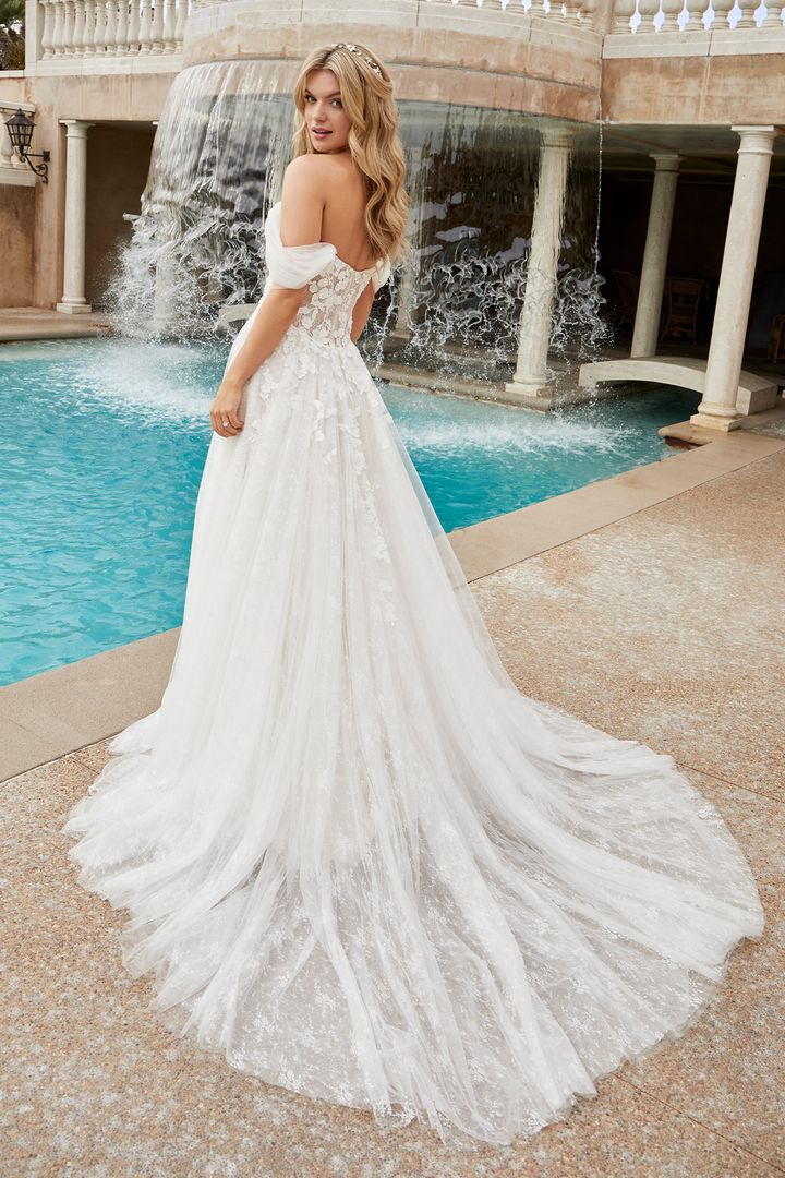 Casablanca Bridal 2455V Matching Lace Cathedral Veil for Mae Wedding Dress - Image 7