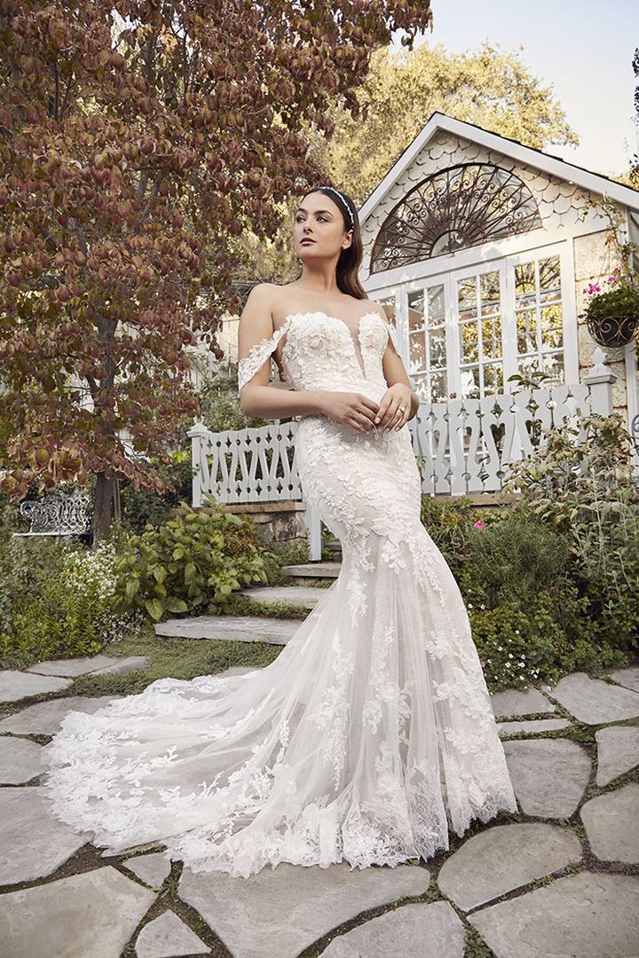 Casablanca Bridal 2491 size 6 Sand/Nude/Ivory Palmer Wedding Dress Bridal Gown Lace