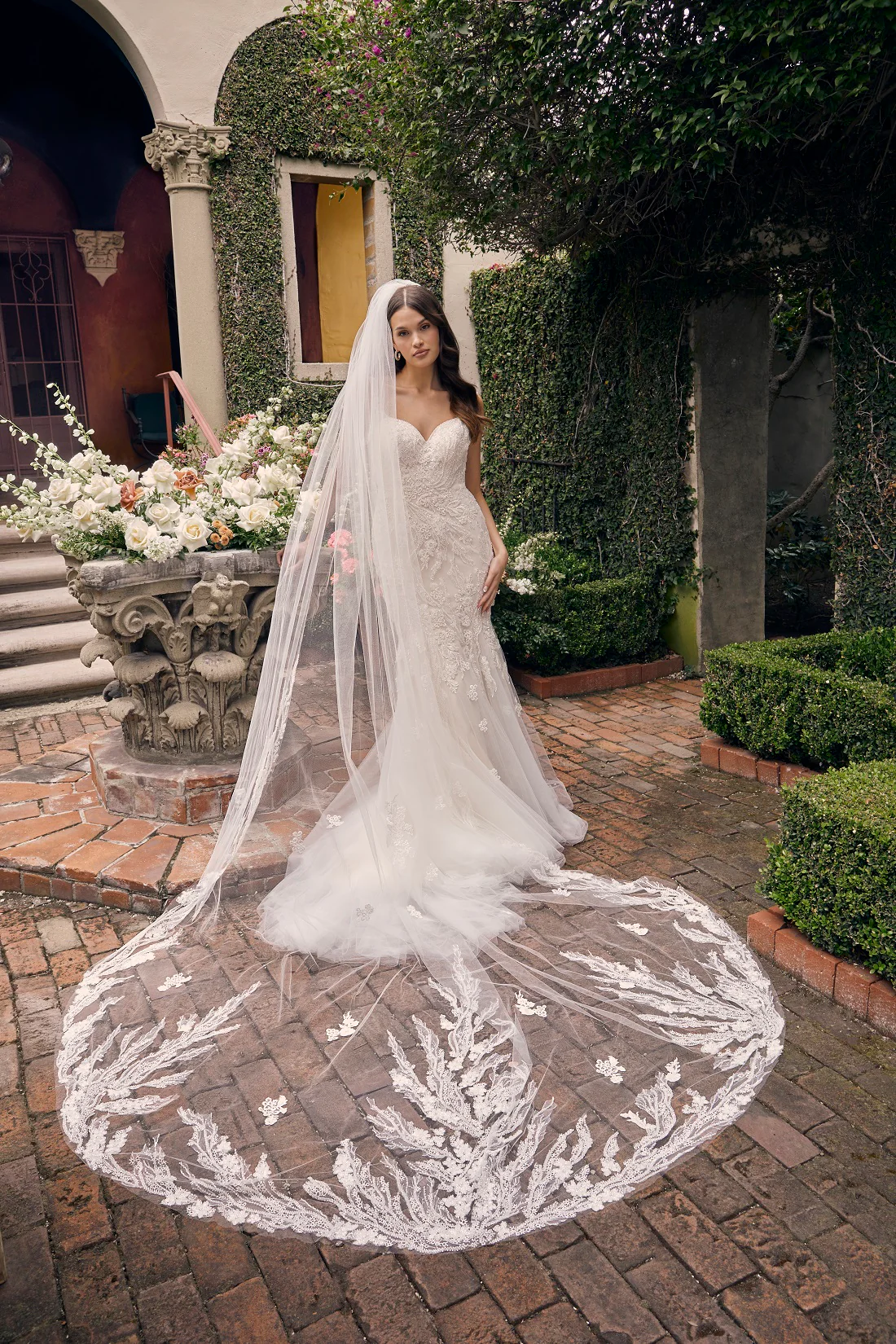 Casablanca Bridal 2546 Sylvie Wedding Dress fit and flare sweetheart lace Bridal Gown - Image 5