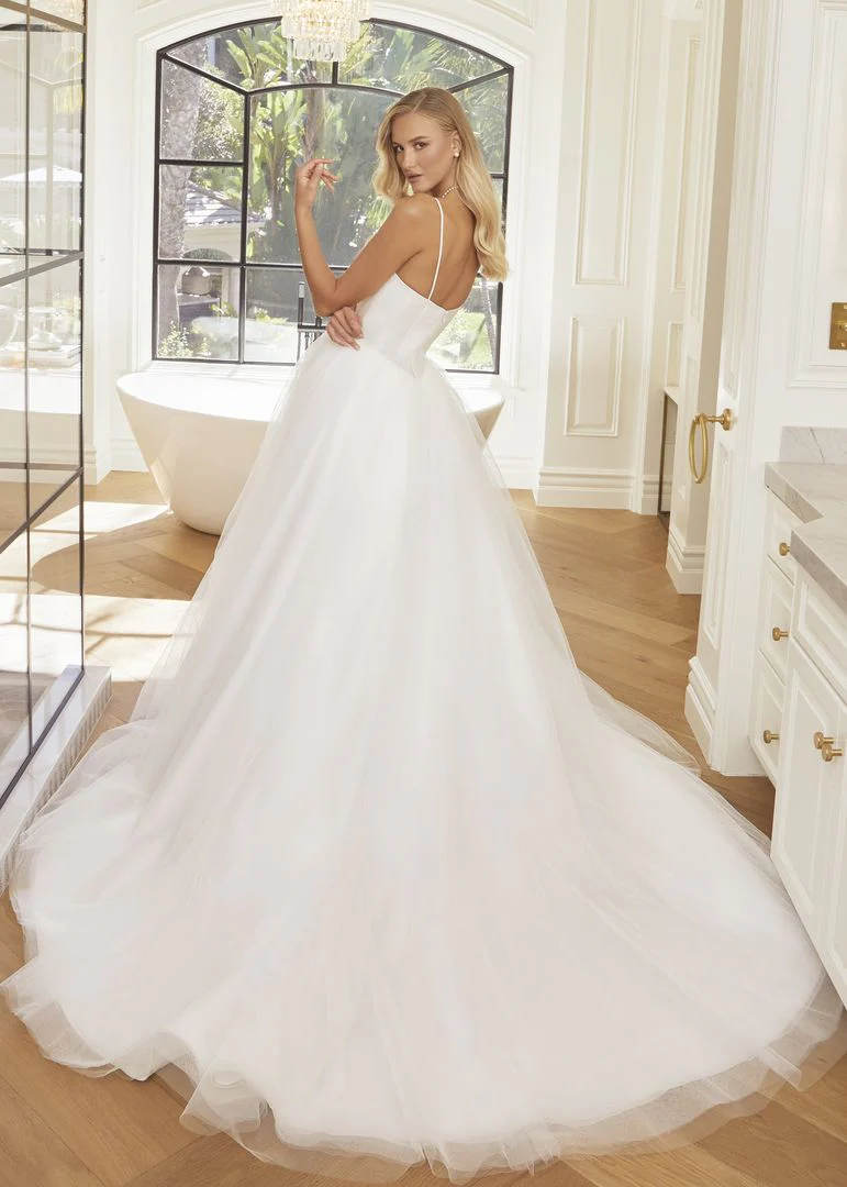 Casablanca Bridal 2567 Hepburn Wedding Dress size 12 White/White - Image 6
