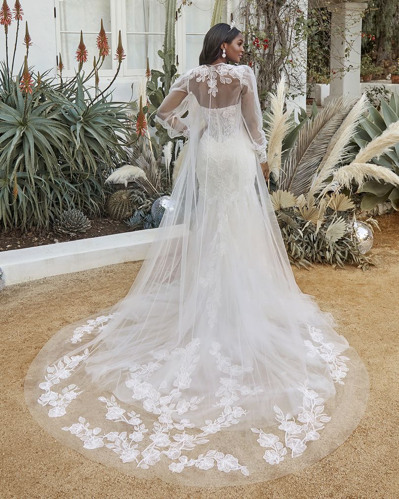 Casablanca Beloved BL343C Size 22 fit & Flare Lace Wedding Dress Mermaid Gown - Image 4