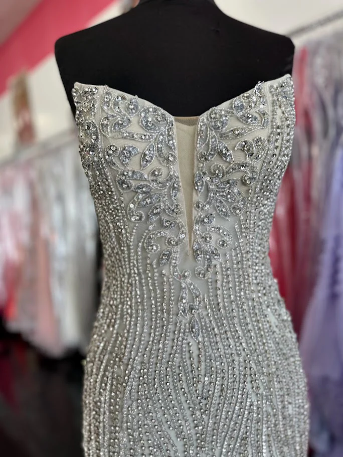 Chic and Holland HF110284 Size 0 Silver Crystal Fitted Pageant Dress High Slit Formal Couture Gown - Image 2