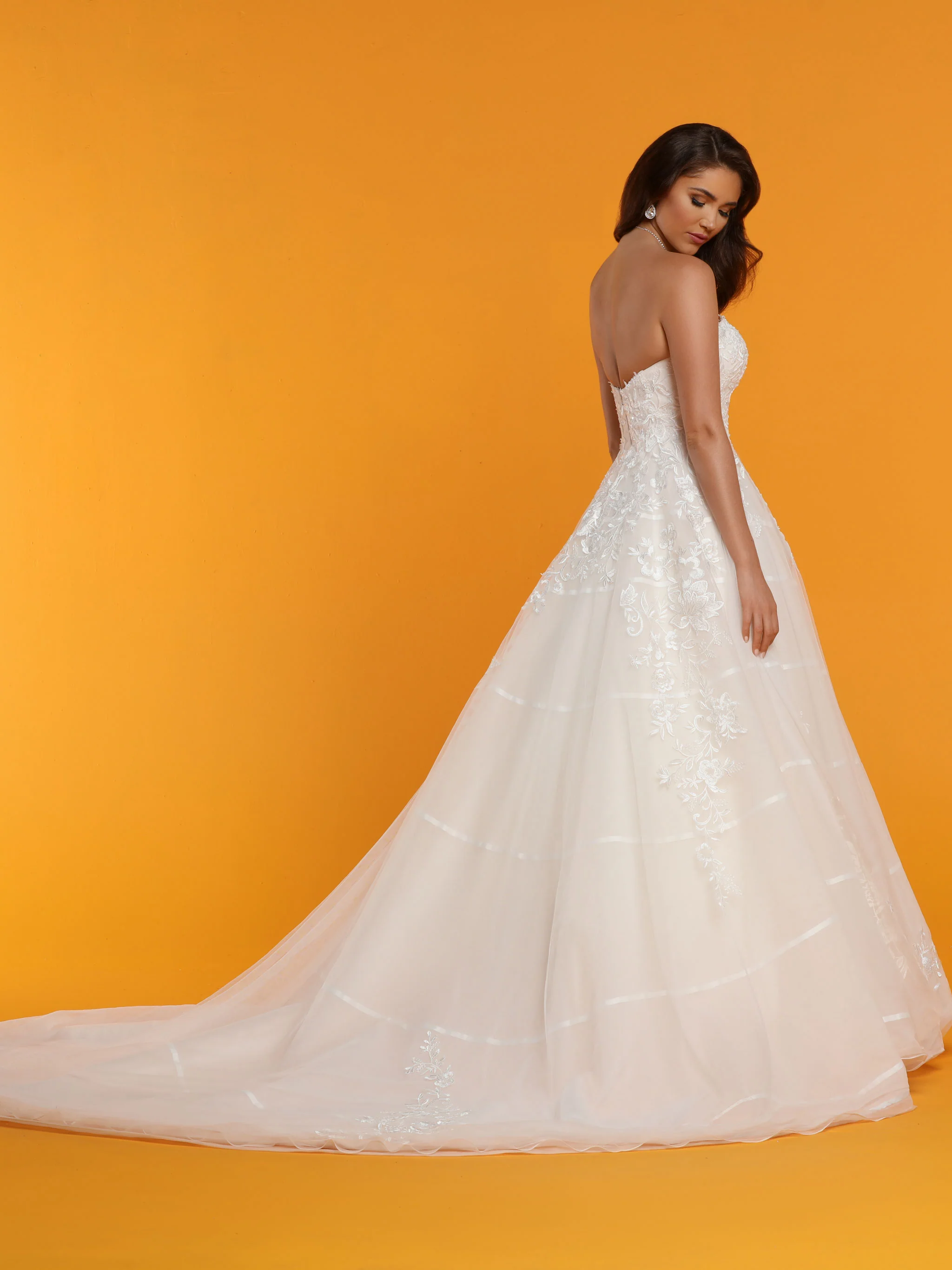 Davinci Bridal 50535 Lace Oragnaza Ballgown Wedding Dress Ruffle Ribbon Layer - Image 2
