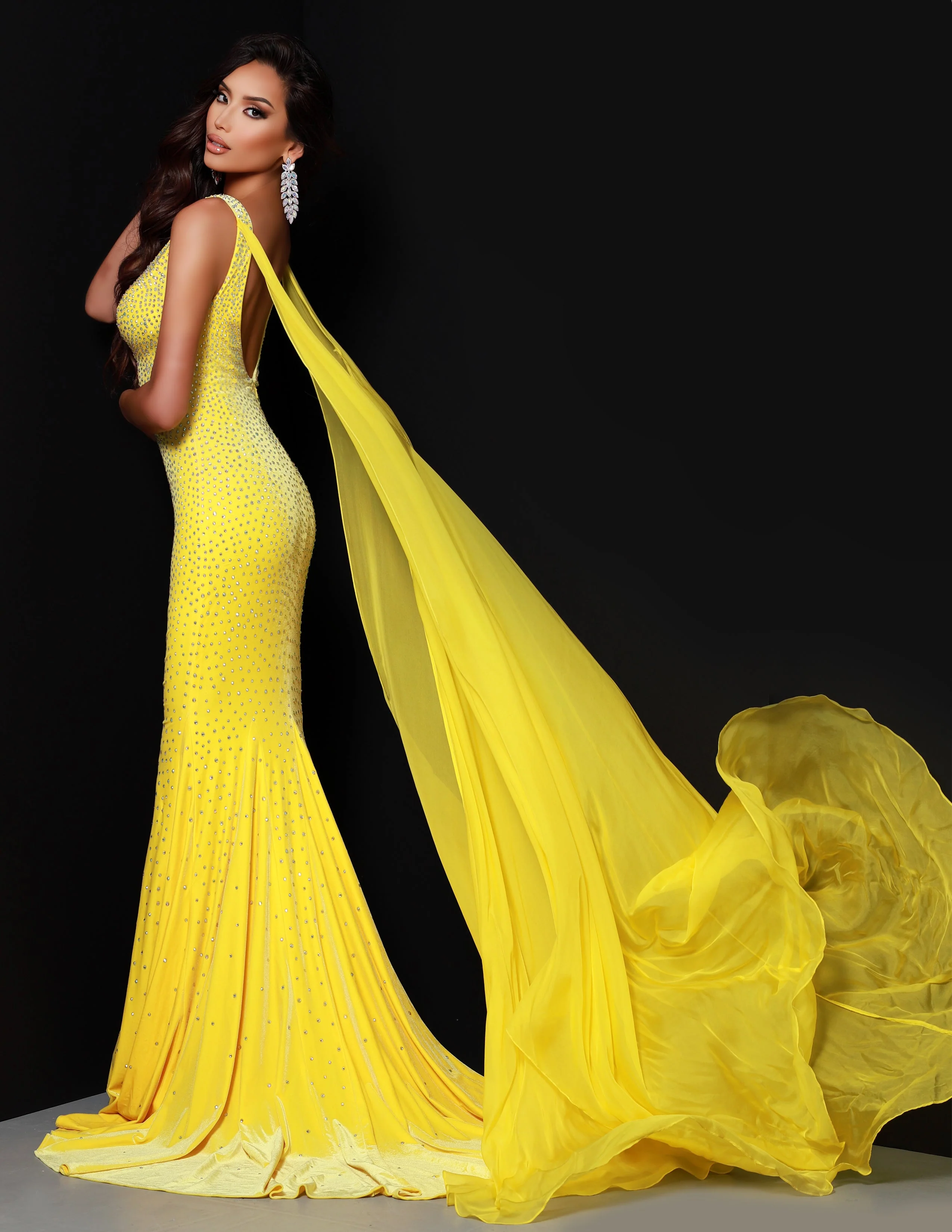 Johnathan Kayne 2308 size 2 Magenta Prom Dress V Neckline Embellished Velvet Long Train - Image 2