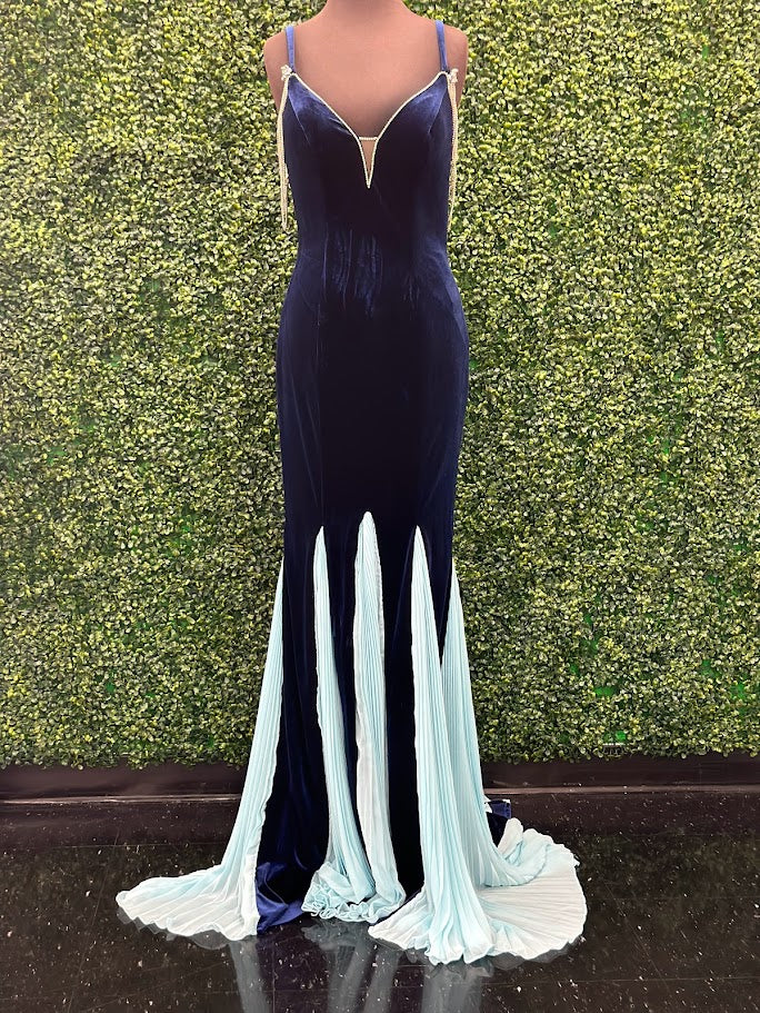 Johnathan Kayne 2706 Size 4 Aqua Navy Velvet Pleated Mermaid Dress Pageant Crystal off the shoulder Gown