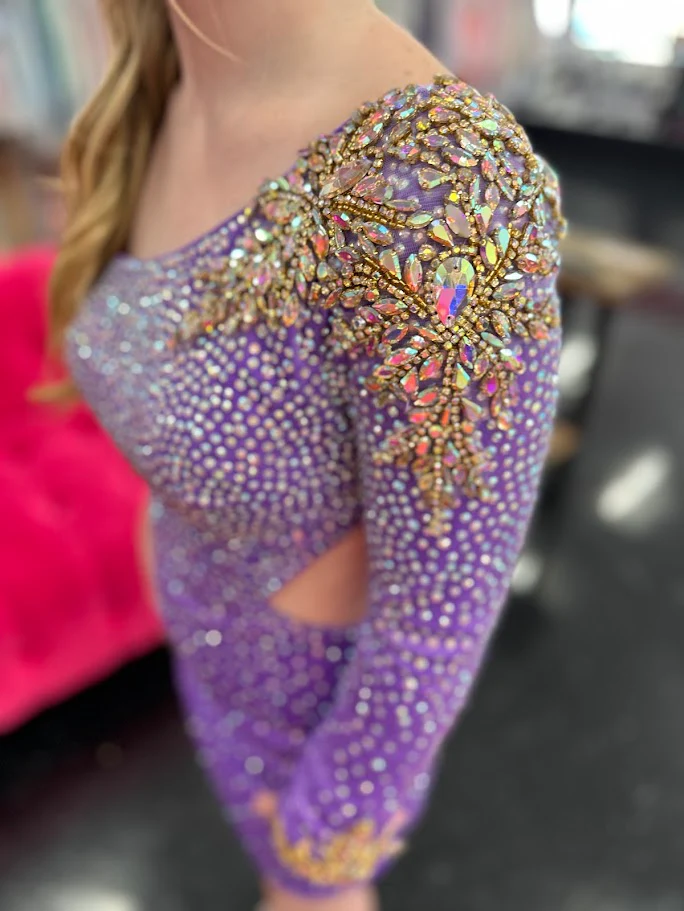 Johnathan Kayne 2762 Size 2, 6 Violet short velvet cocktail dress one shoulder long sleeve - Image 4