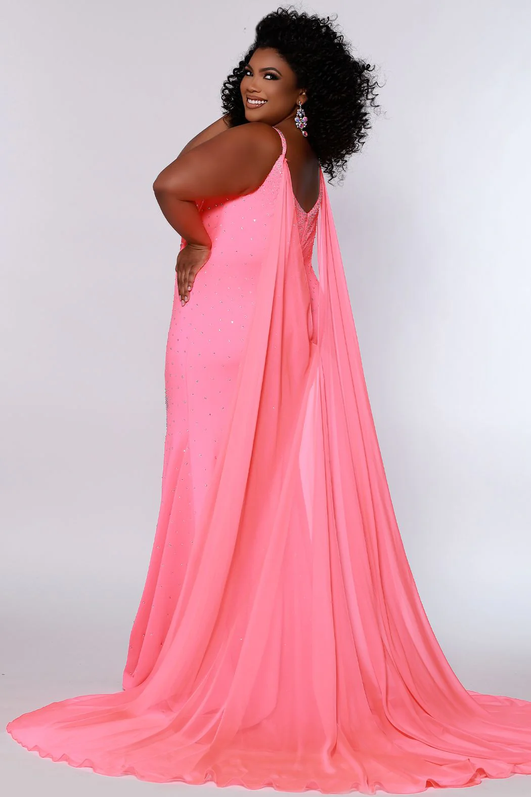 Johnathan Kayne Sydney's Closet JK2218 Red Size 14 Evening Gown with Cape Plus Size - Image 4