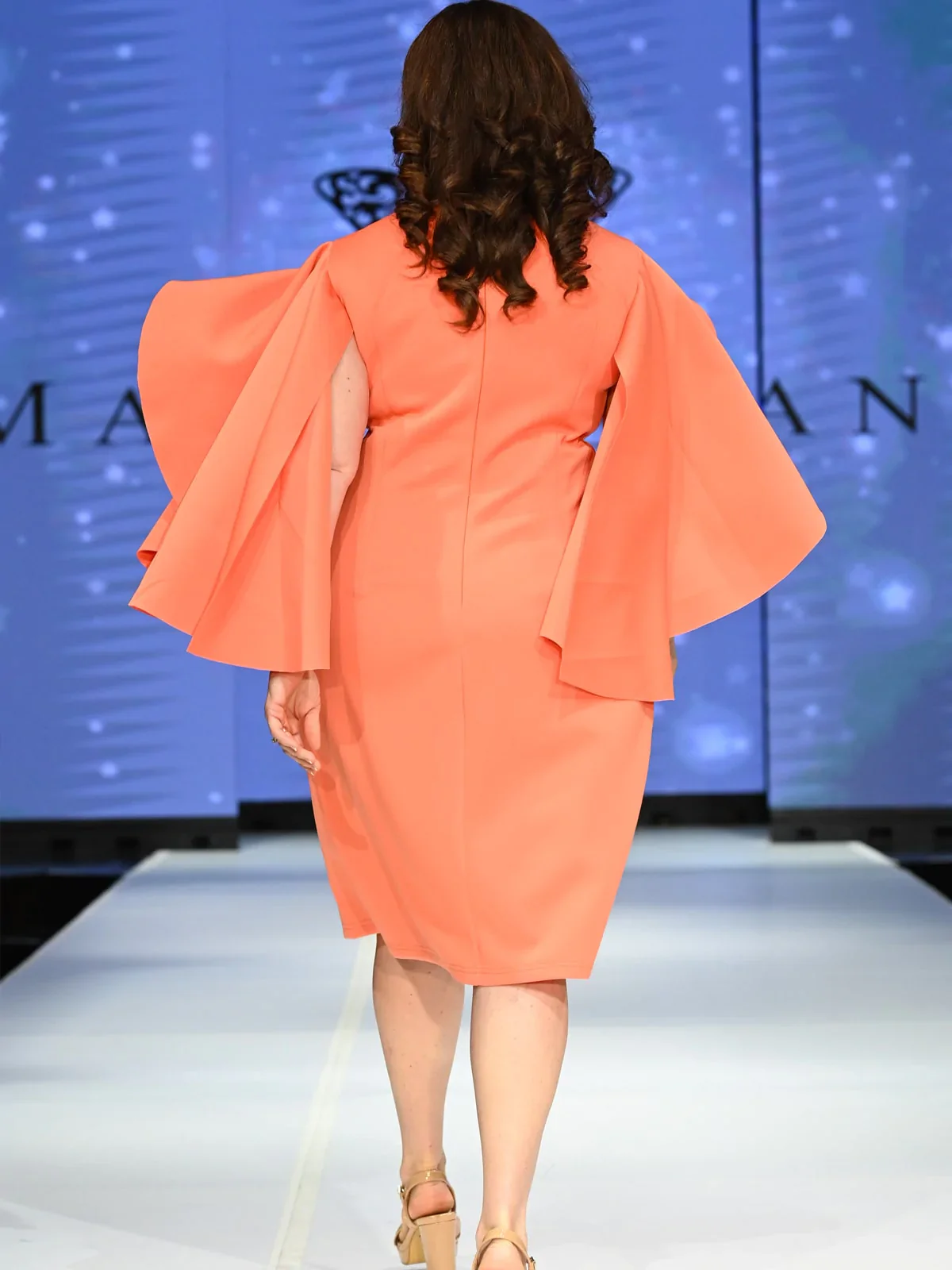 Marc Defang 8157 Size 2, 6 Orange Short Scuba Draped Sleeve Cocktail Interview Pageant Dress Evening Gown - Image 3