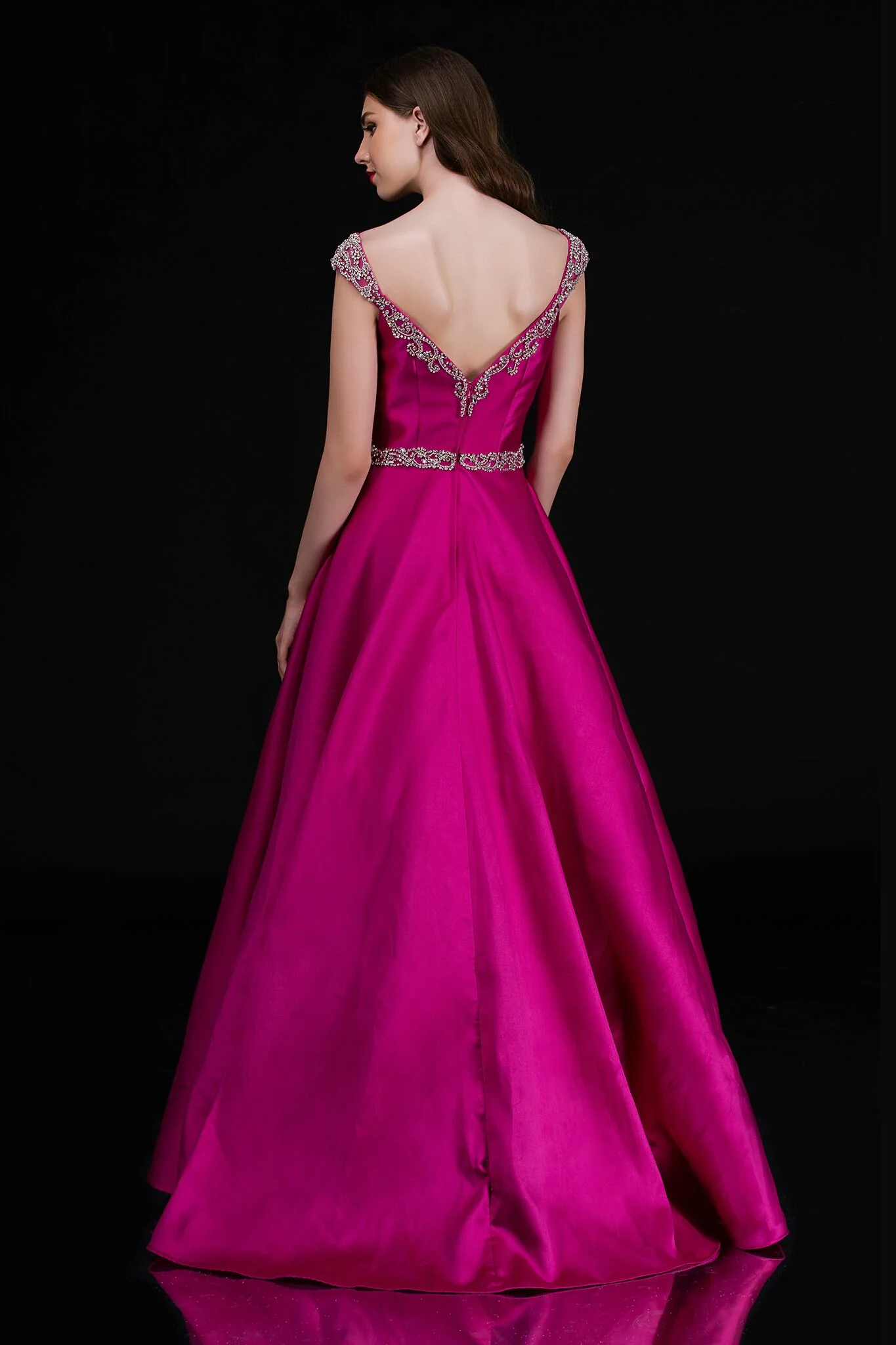 Nina Canacci 2265 Size 4 Fuchsia Crystal Off the Shoulder Prom Dress V Neck Ball Gown - Image 4