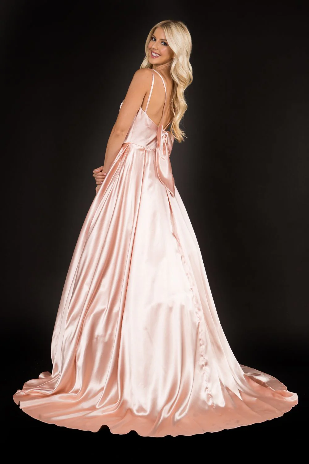 Nina Canacci 6549 size 6 Ivory Satin bow in back A line wedding dress bridal gown - Image 3