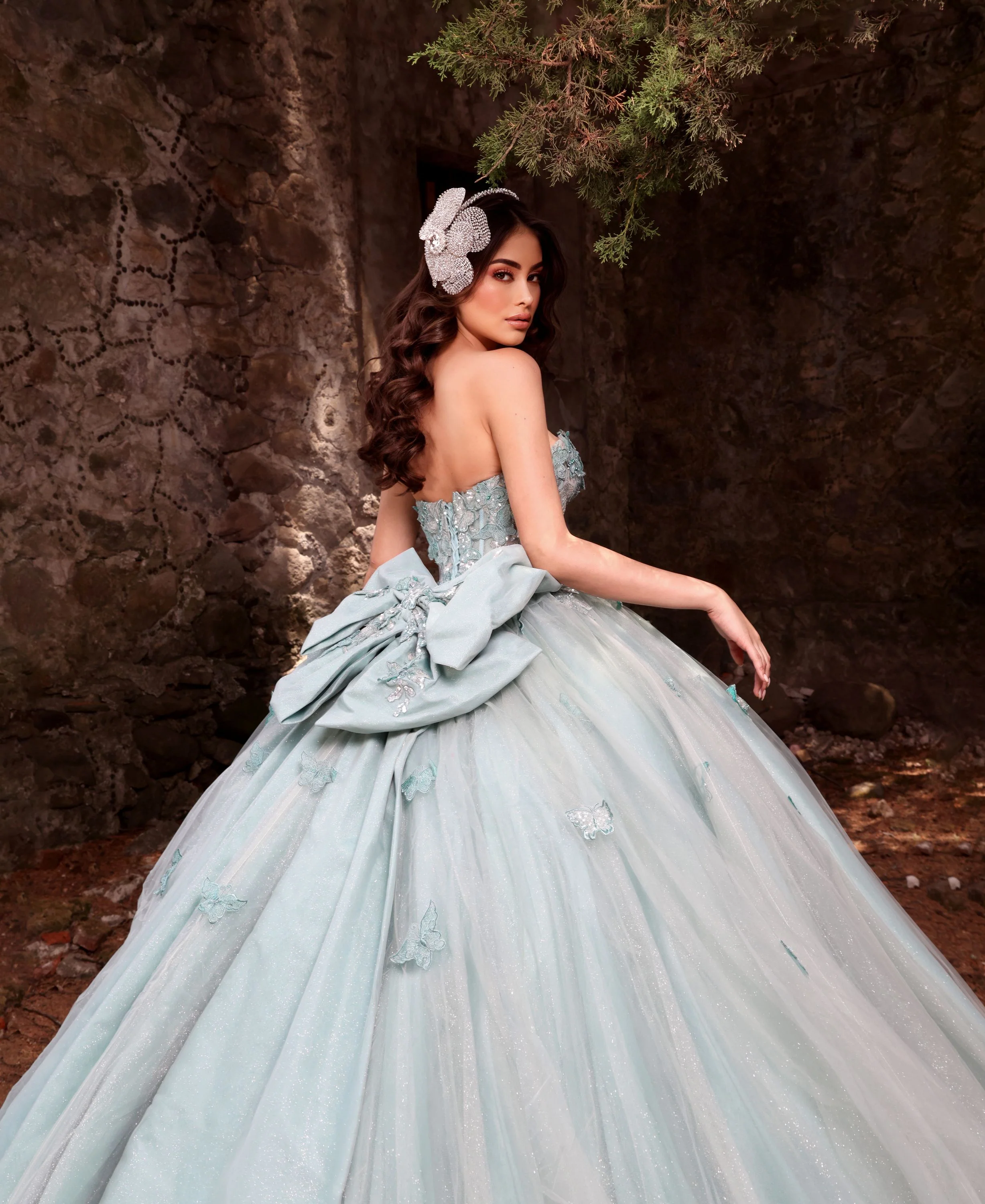 Nina Canacci Q119 Sage Quinceneara Dress Puff Sleeves Butterfly Lace Glitter Tulle Sweetheart Neckline Oversized Bow - Image 2