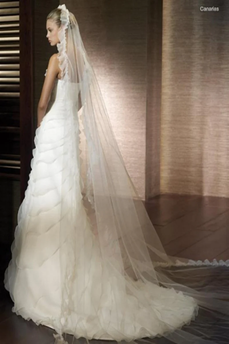 Pronovias Canarias Size 8 Ivory Wedding dress Ruffle Layer A line - Image 3
