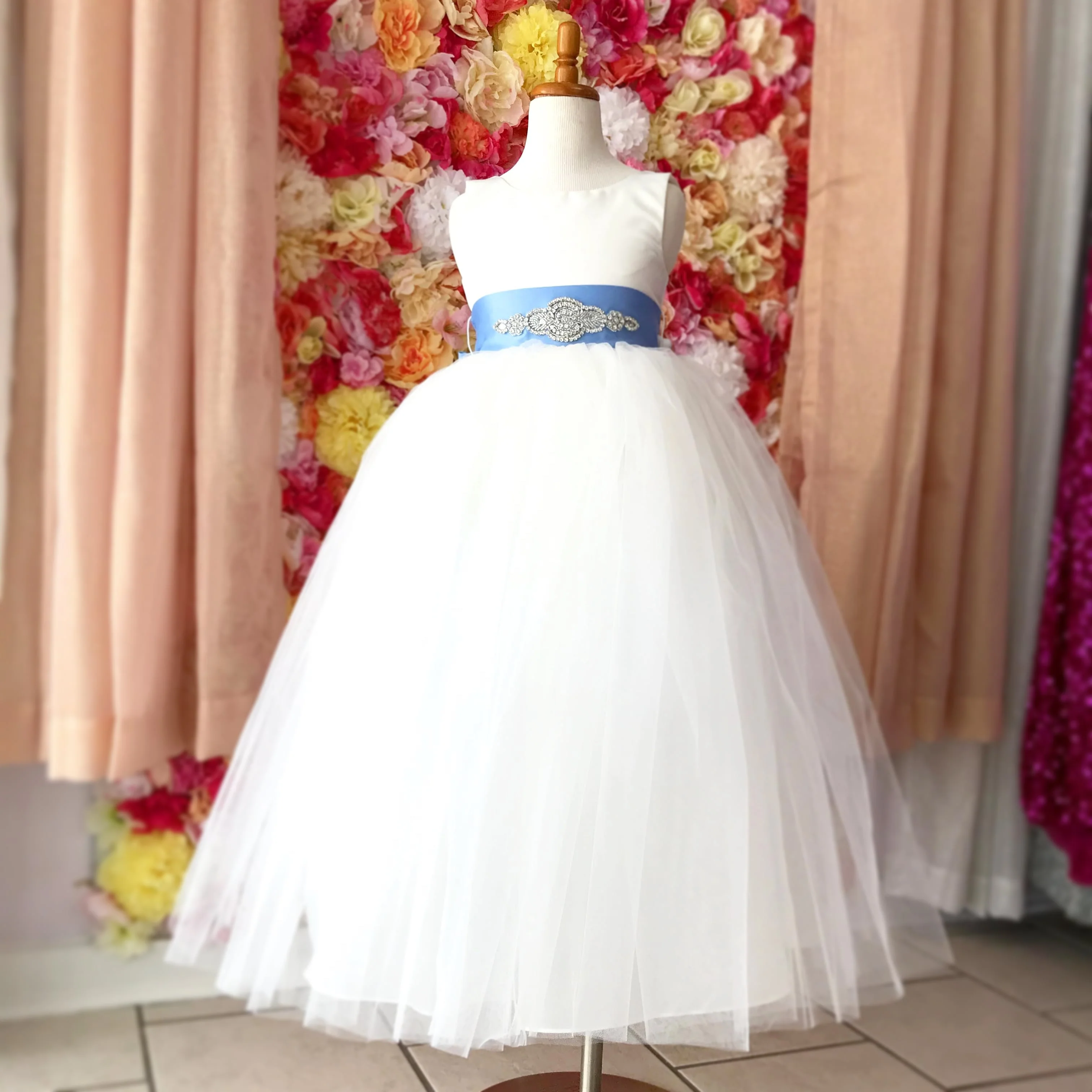 Rosebuds 5123 Size 8 White Long Ballgown Flower Girl Dress Satin Sash First Communion - Image 2