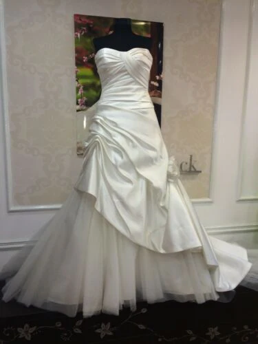San Patrick Cantico Size 14 Satin Ballgown Wedding Dress Tulle Pickups skirt - Image 4