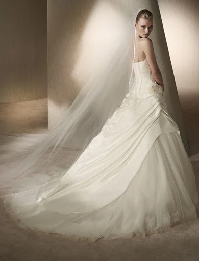 San Patrick Cantico Size 14 Satin Ballgown Wedding Dress Tulle Pickups skirt - Image 5
