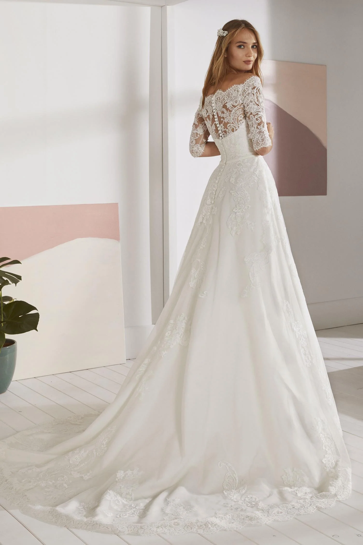 White One OSSA Size 28 Sheer Lace off the Shoulder Wedding Dress Sleeves Ballgown - Image 10